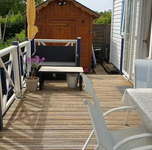 Sylvie Proprietaire Du Mobil-home Camping *